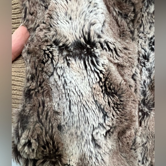 Dylan Faux Fur Vest Women’s Size Medium - Picture 4 of 4